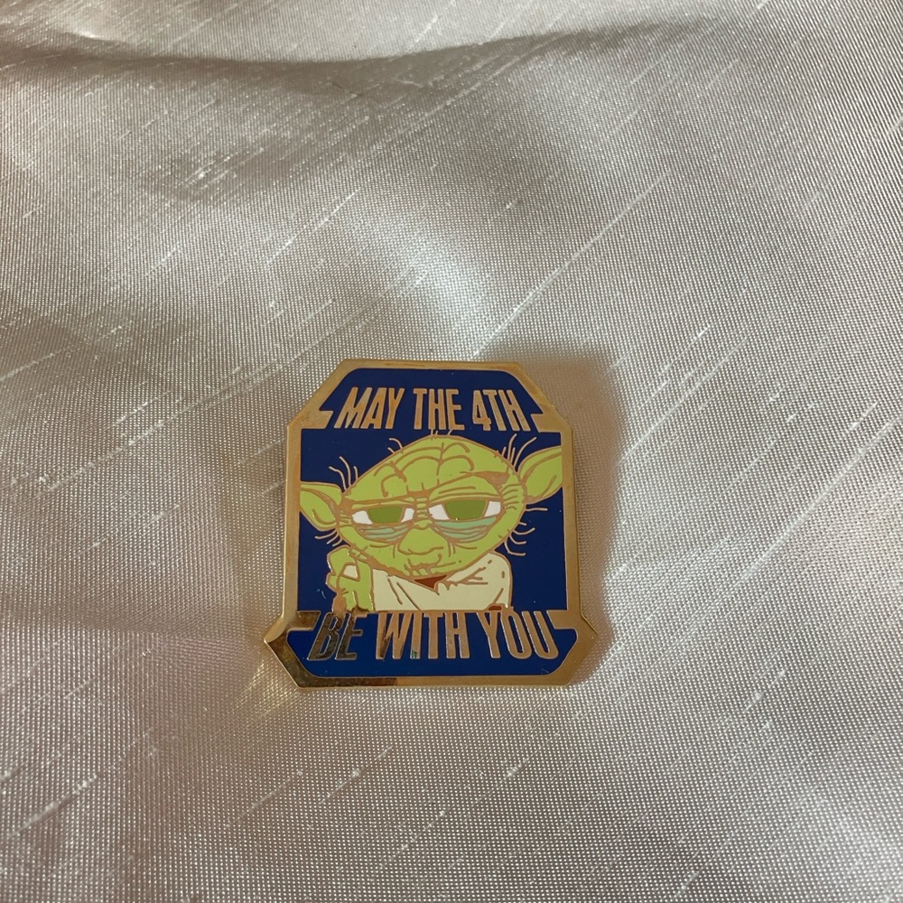 2012 Star Wars May the 4th Be With You Pin